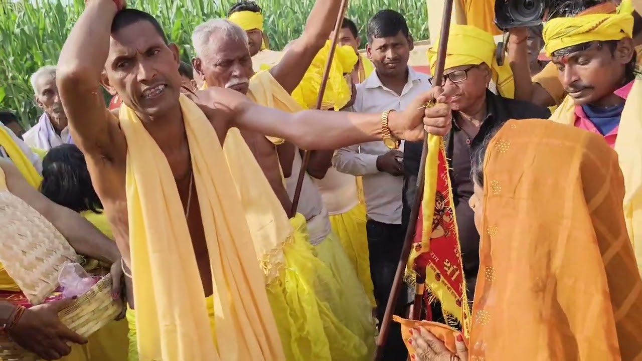 Baba_bhuiya_puja में देखिये भगत जी को कमला asnan के बाद कैसे भगत जी मन का बात बताते हैं #वीडियो 