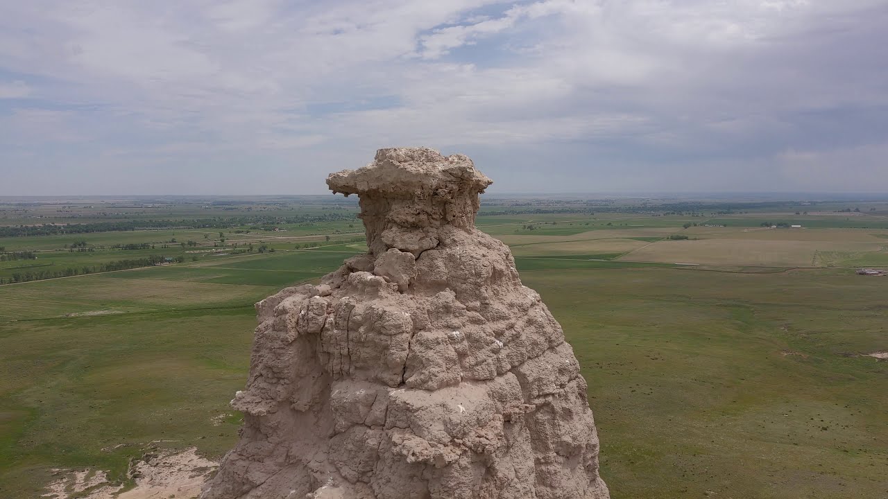 Chimney Rock Nebraska- up close- to the top via Drone.