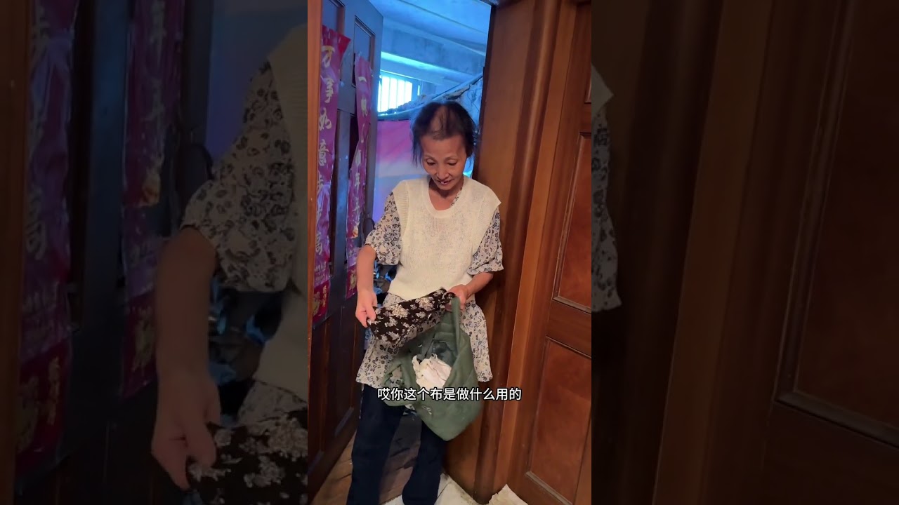 很明显在我们的引导下，跟刚认识相比气色好很多，还能开玩笑！不过还是会想起经历的一些事情，做出她认为的抵抗……#廖小乐 #记录真实生活 #传递正能量
