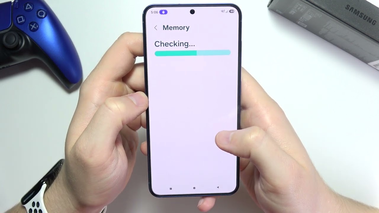 SAMSUNG Galaxy S26: How to Close Background Apps