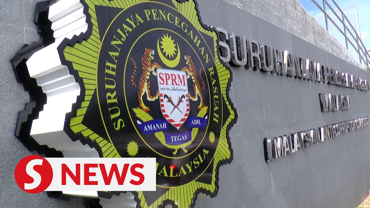 HR Minister&rsquo;s private secretary nabbed in MACC probe