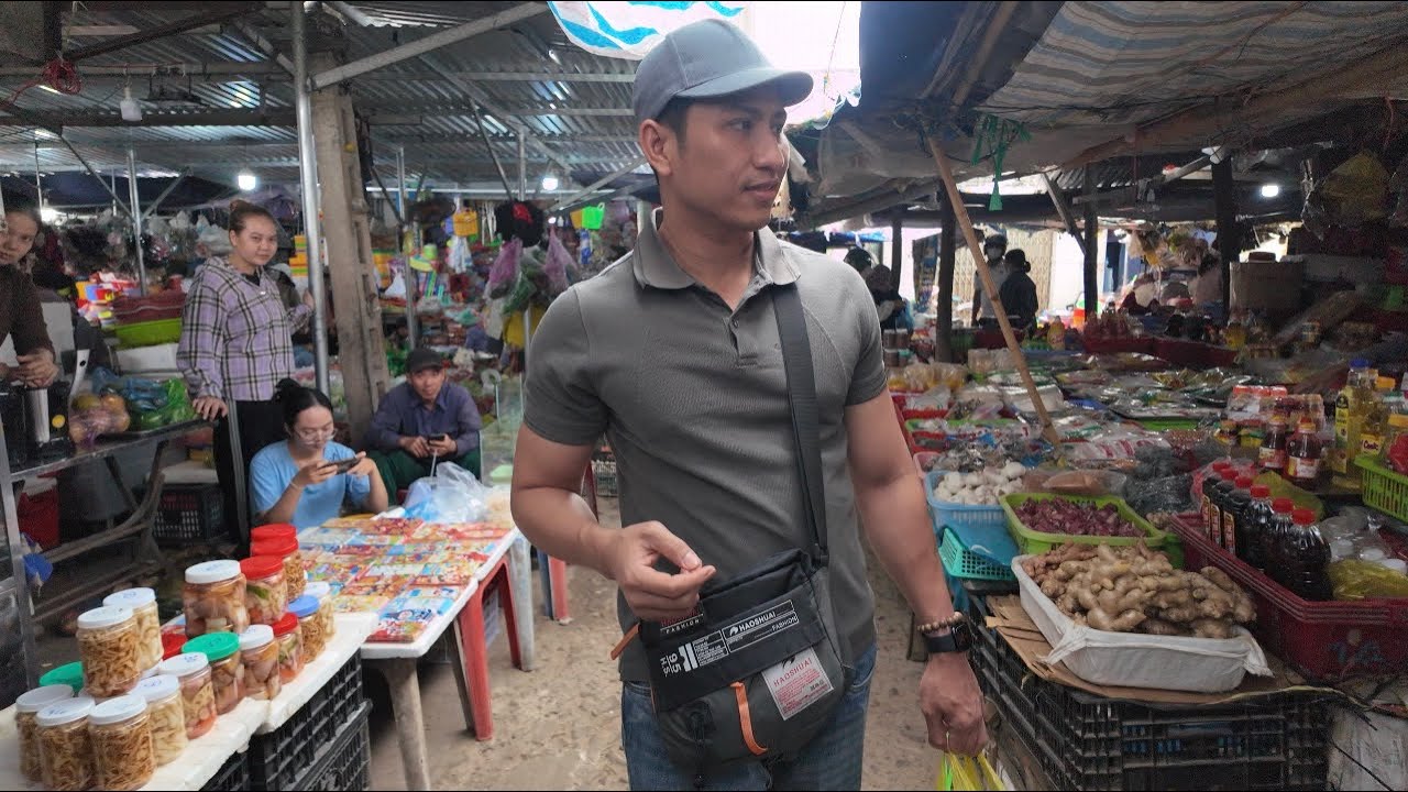 Đi Chợ Xuân Náo Nhiệt Ngày Cận Tết Bà Con Ai Cũng Háo Hức