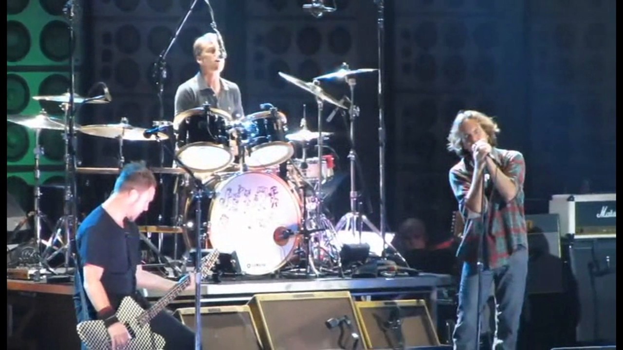 Pearl Jam - Rexall Place, Edmonton, 09.23.2011
