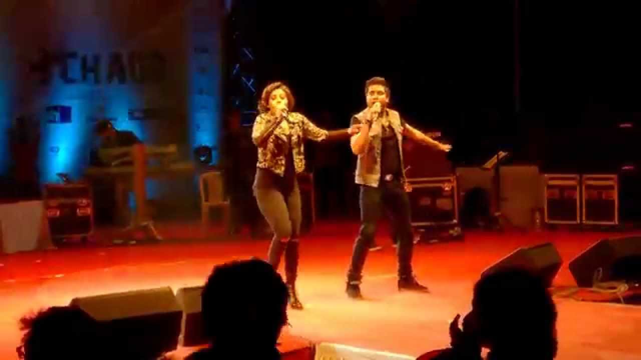 Disco deewane- Sunidhi Chauhan & Rakesh maini live at IIM Ahmedabad