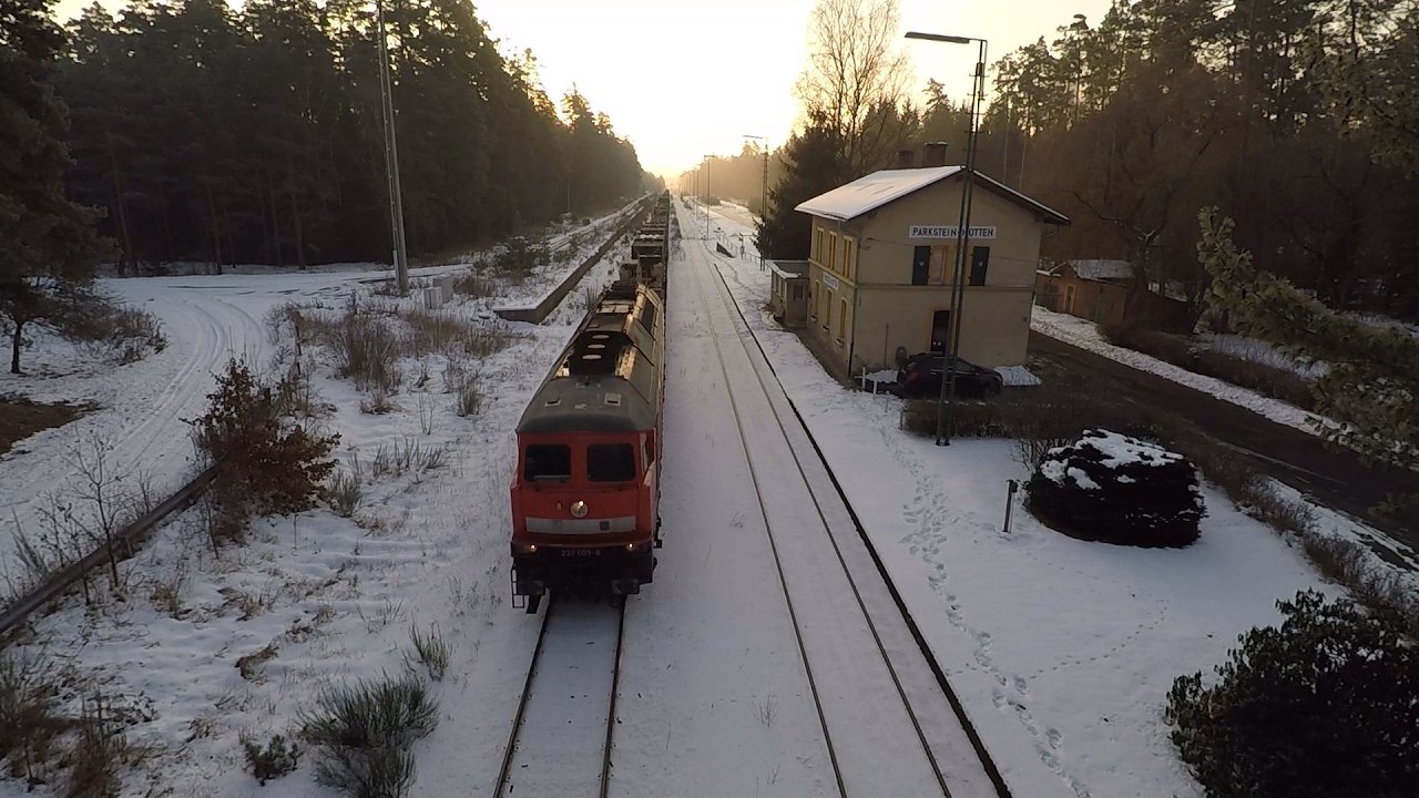 Z&uuml;ge auf der KBS 867 bei  Weiden in der Oberpfalz