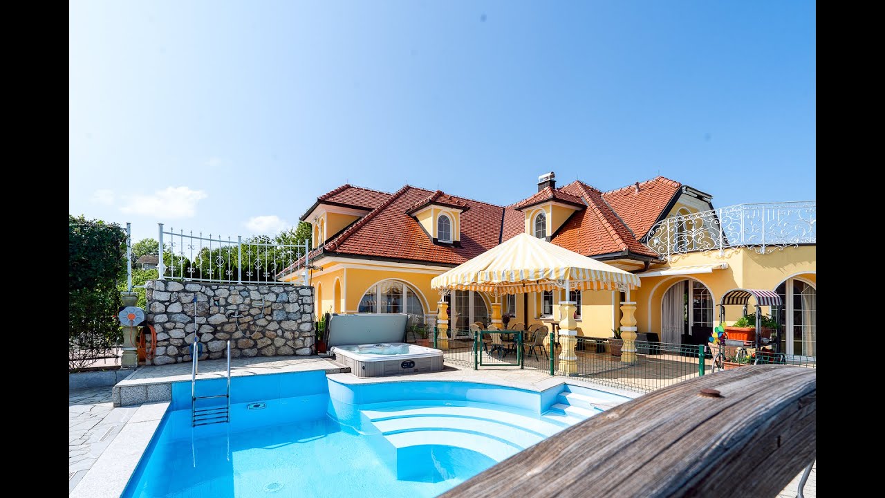 PRODAMO - Čudovita Vila z bazenom, jacuzzijem ter neverjetnim razgledom -  Villa Sevnica