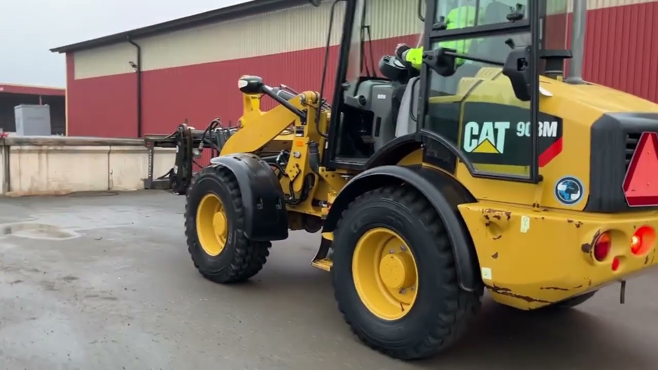 2016 CAT 908 M