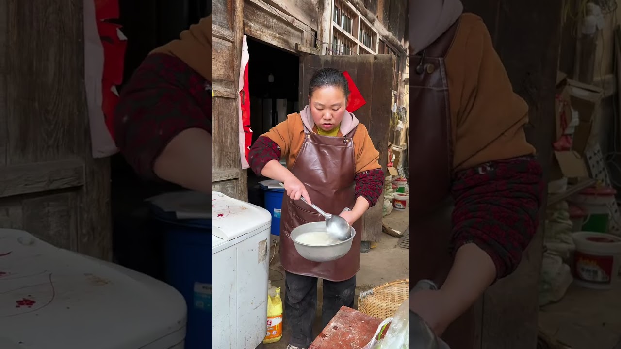 年味已淡、又开启忙碌的生活，做个香肠锅巴饭吃起才安逸#记录真实生活 #乡村守护人 #新农人计划 #农村美食