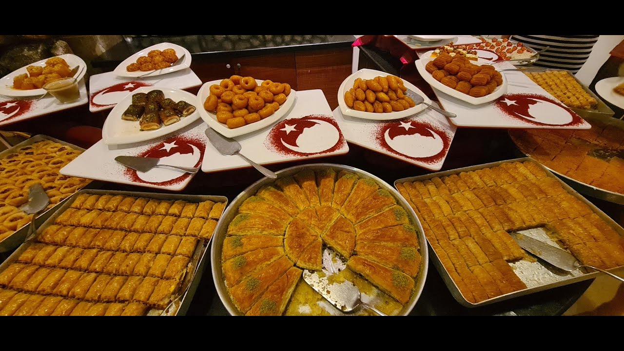 Sunis Evren Beach Resort 5* Türkische Nacht Abendessen.Ужин в турецкую ночь, пахлава, вечерний Еврен