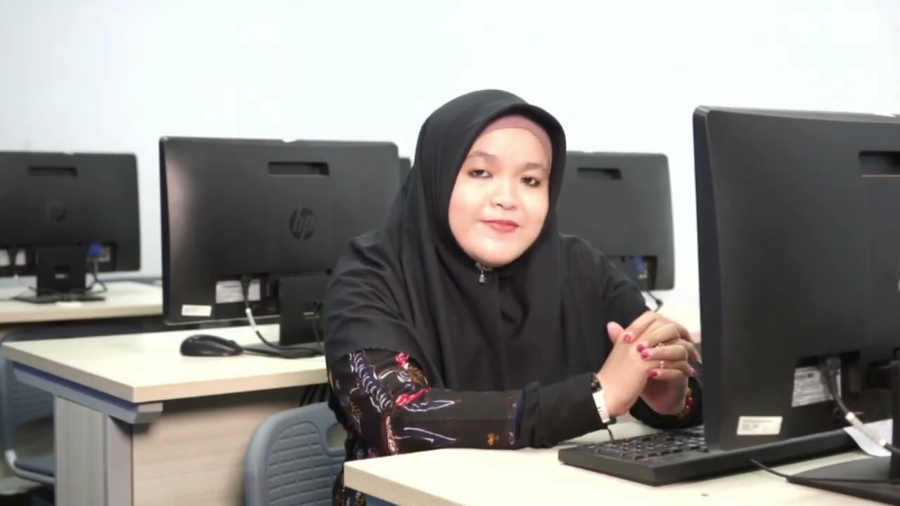 KURMA SUKARI - The Power of Sabar: Menghadapi Netizen dan Ujian Hidup | Ustadzah Kholifatul Ummah