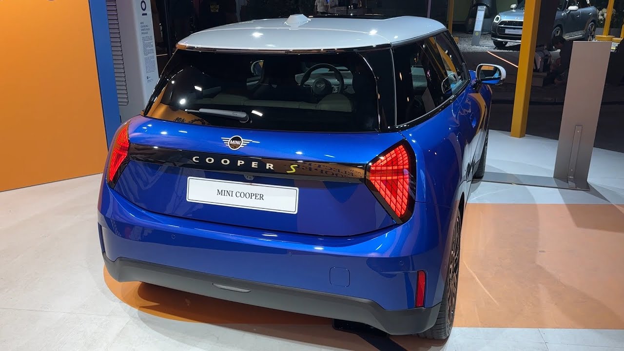 NEW MINI Cooper 2024 at night - beautiful design & details