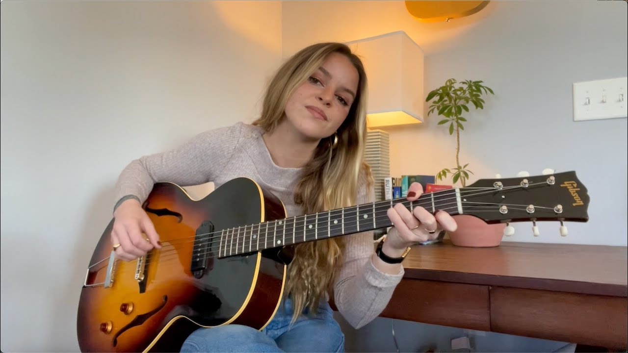playing on my gibson es-125