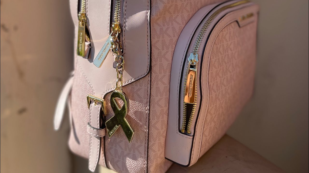 #pinkfordjking What’s in my backpack? Michael Kors backpack 🎒 My breast cancer experiences