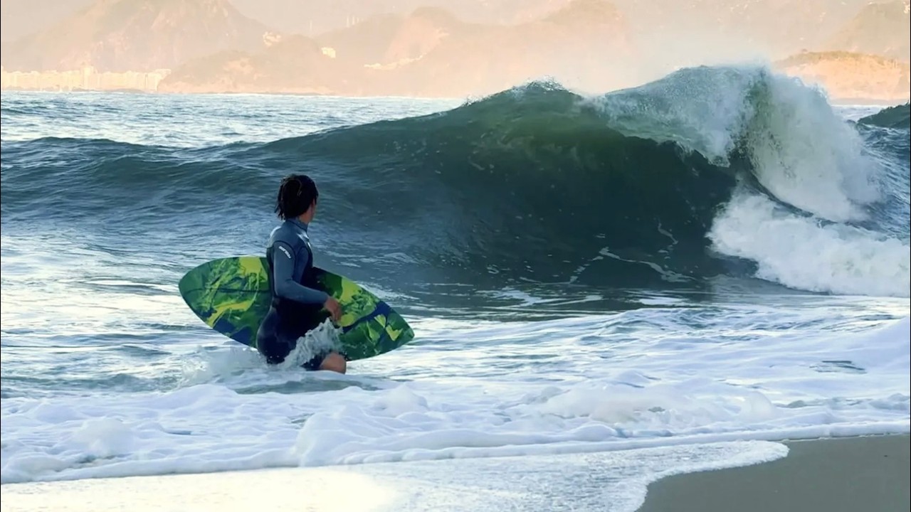 SURFEI A ONDA MAIS RARA DO RIO DE JANEIRO DE SKIMBOARD