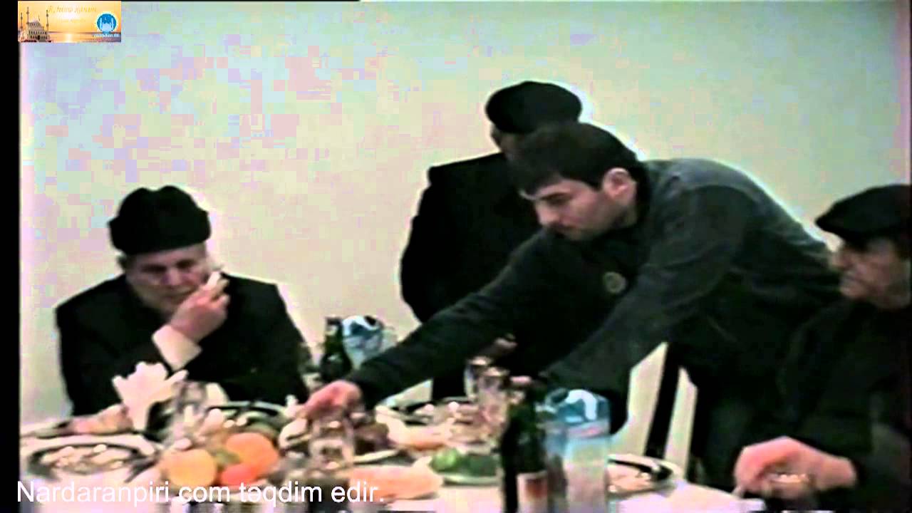 Nardaran Ustad Əhli-beyt rövzəxanı Hacı Səlim Müəzzinzadə Nardaranda ziyafət məclisində 11.12.2005