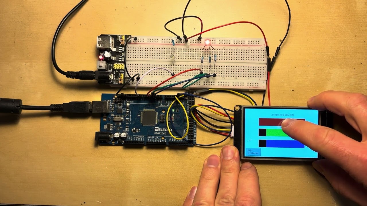 Défi Arduino: Un écran Nextion qui contrôle une DEL RVB