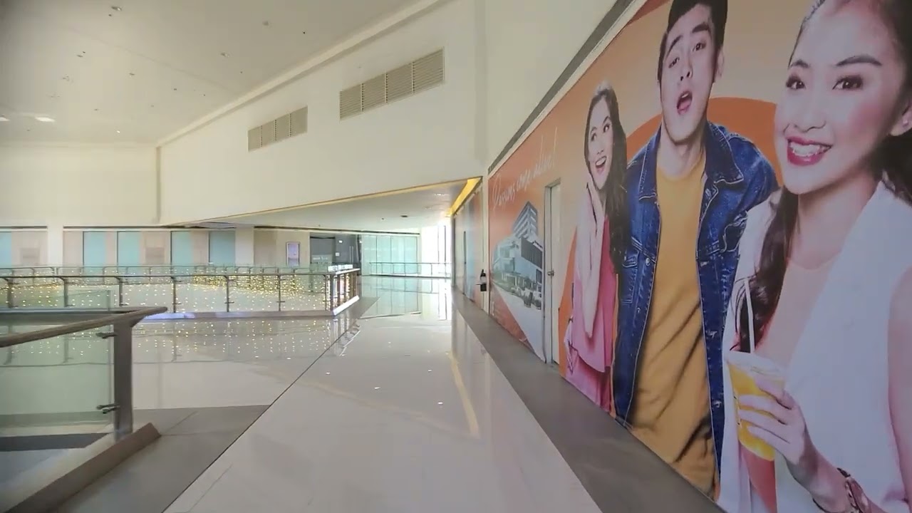 Walking Tour at Met Live Mall Pasay