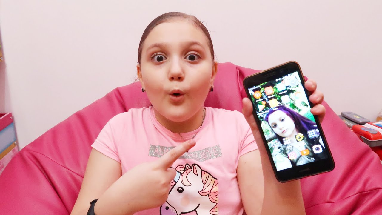 Ce are Betty in telefon