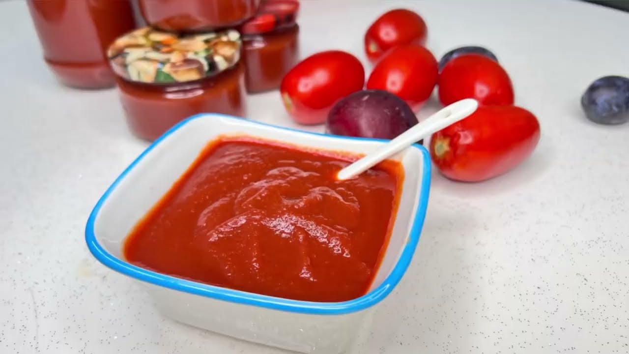 Homemade Ketchup from tomatoes ahd plums!Pomidor və gavalı ketçupu ! Кетчуп  без загустителя!