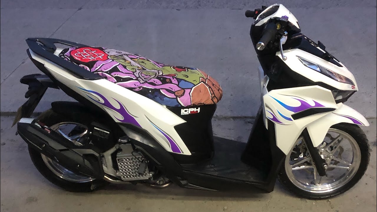 Installing Bom Rangsit Star Mags and Fire Decals | Honda Click V3|  Indonesian Concept