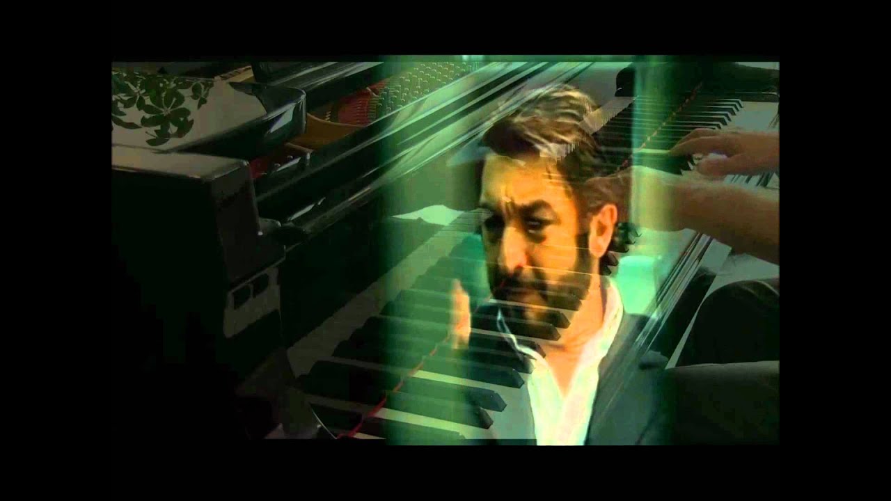 The secret in their eyes (Arjen Seinen Piano)