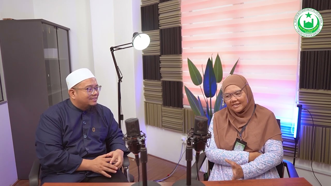 Cahaya Fitrah Eps 5 : Gadis Cina jadi tenang, selepas dengar azan