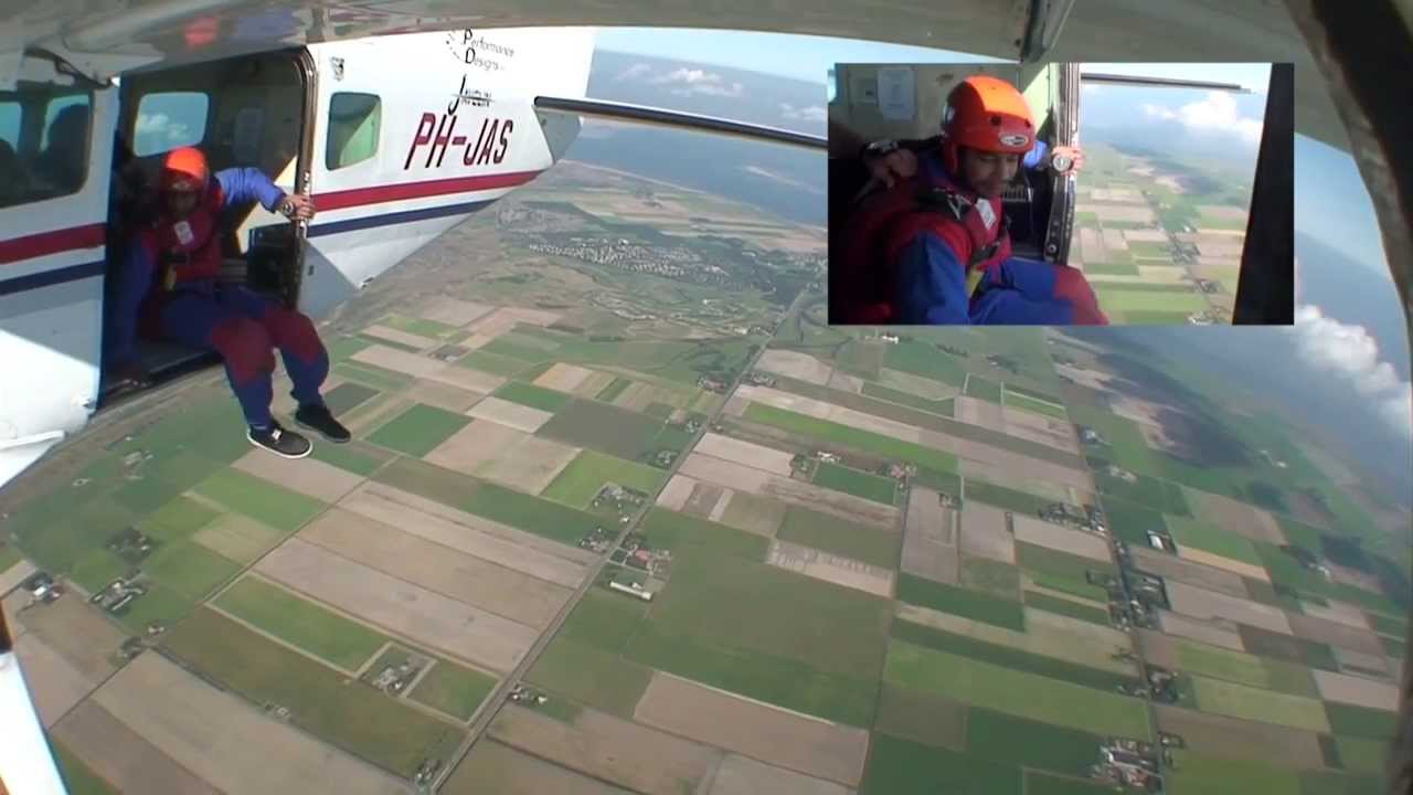 Static Line Parachute Jump Texel, Netherlands (First Jump Course)