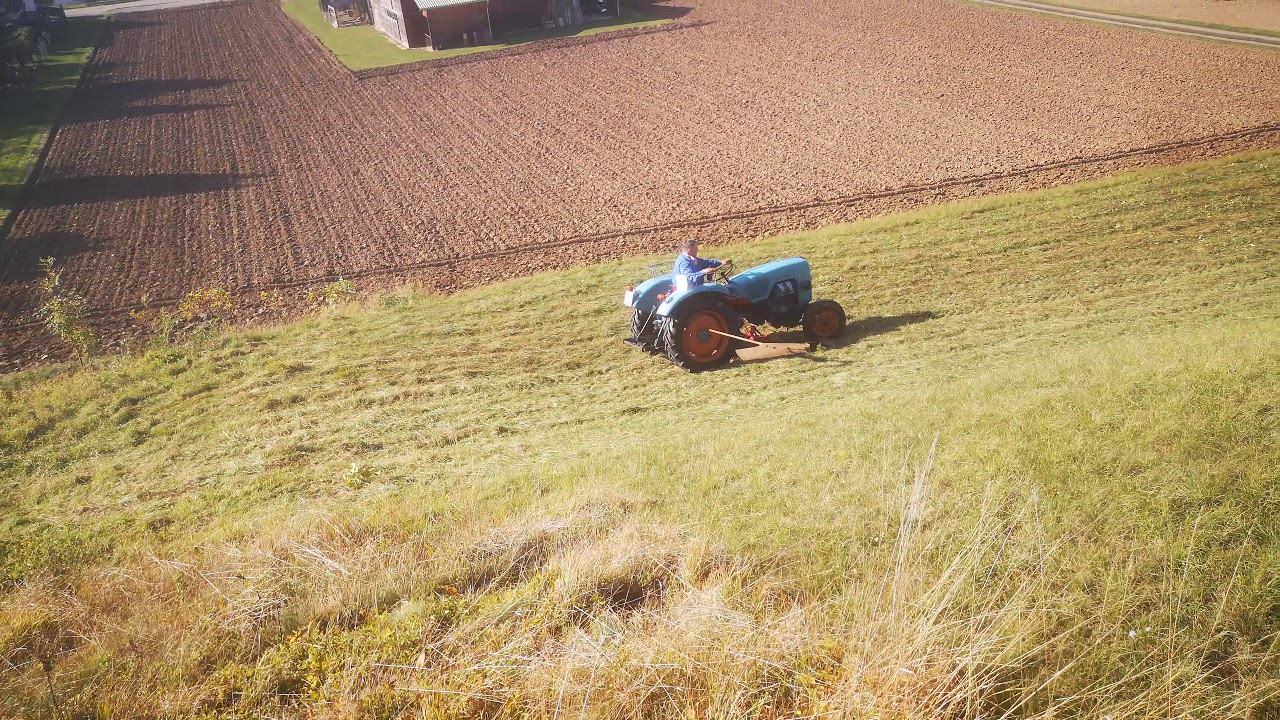 Warchalowski WT33B beim Mähen