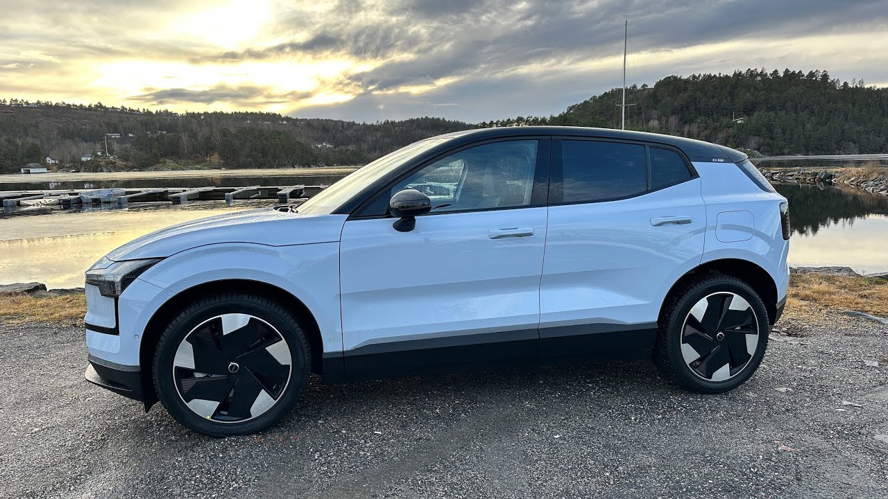 Volvo EX30 Single Motor Extended Range - Programvareoppdateringer gjør susen