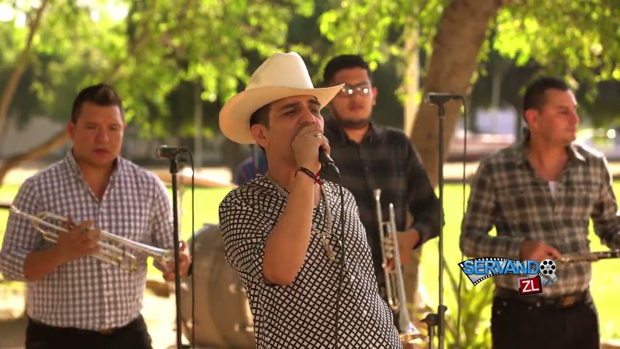 Jovanny Cadena Ft. Banda Los Populares Del llano - El 08 (En Vivo 2023)