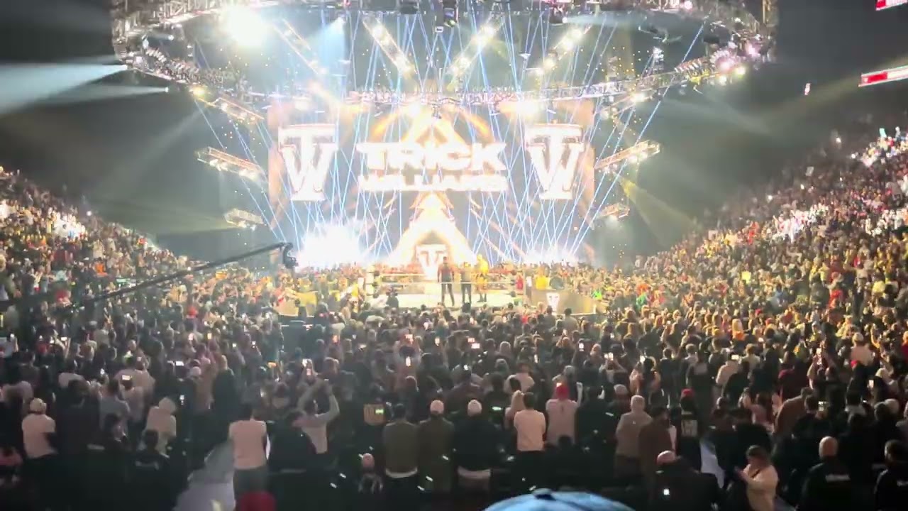 WWE SNME / Montreal - Trick Williams Entrance 