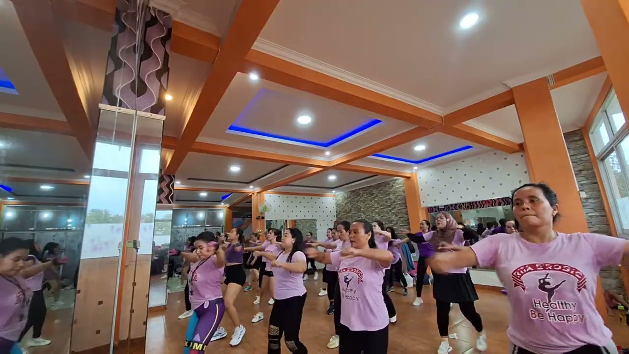Aerobik pemula bikin gobyod #aerobikpemula #aerobik #senamaerobik 