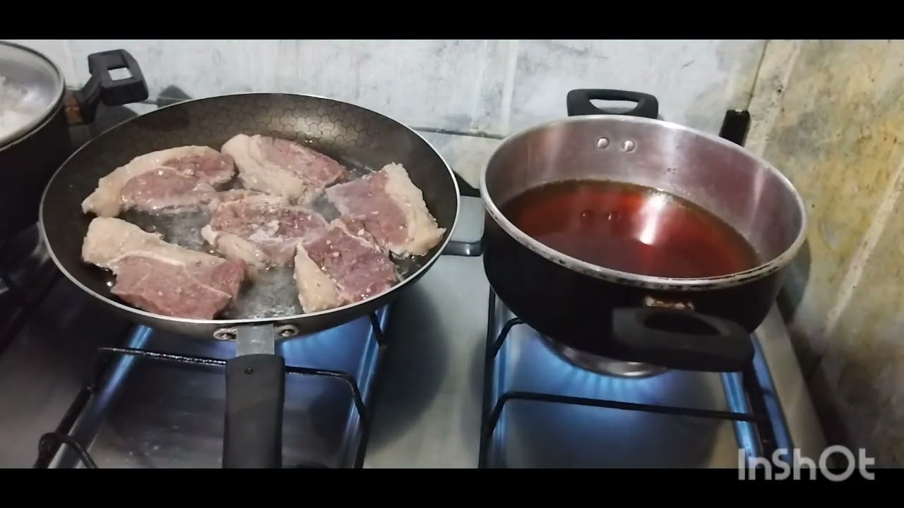 Bife 🥩 acebolado 😋🤤 para o almoço 😋😋😋