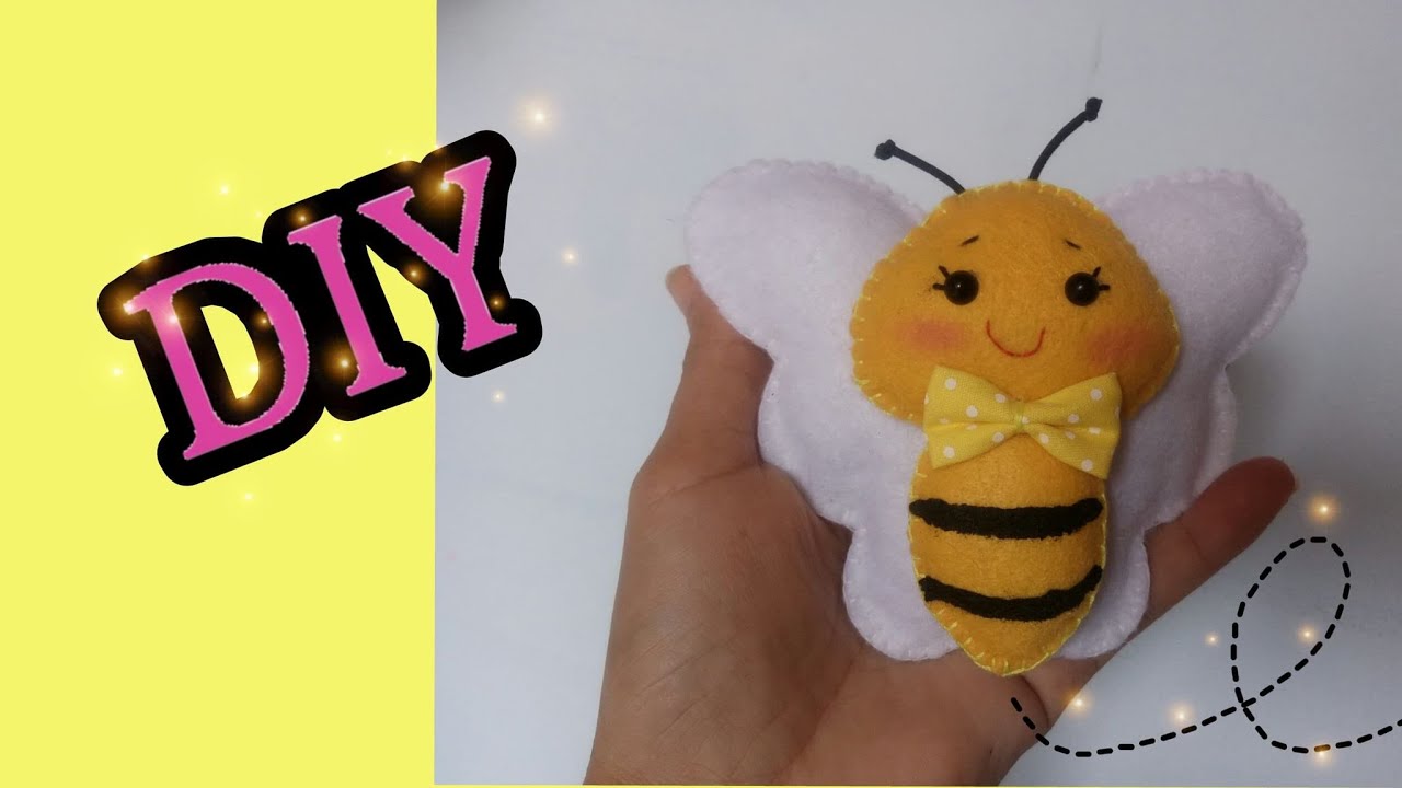 Abelhinha em feltro· Chaveiro Tutorial🐝🍯/ Felt Bee Keychain Tutorial🐝🍯 #abelha #façavoçemesma #façil
