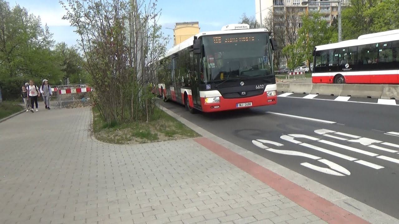 Autobus SOR NB 18 ev.č. 6602 na lince 136