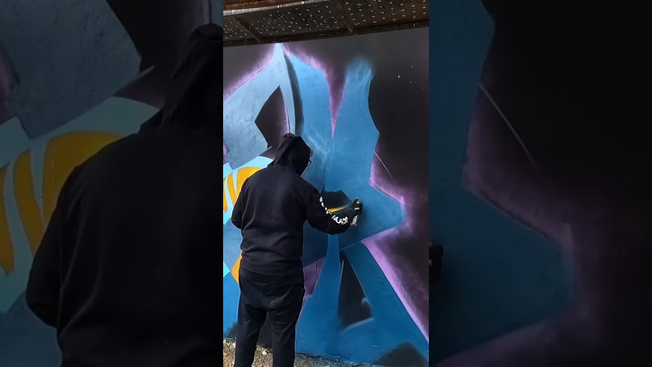 ⚡️ #heliobray #graffiti #loopcolors #graffitiworldwide #art #graff #streetart #painting