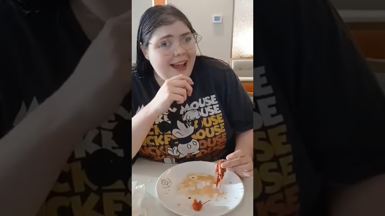 First Time Trying Crawdads!! 🍤🤢😖 (TASTE Test)