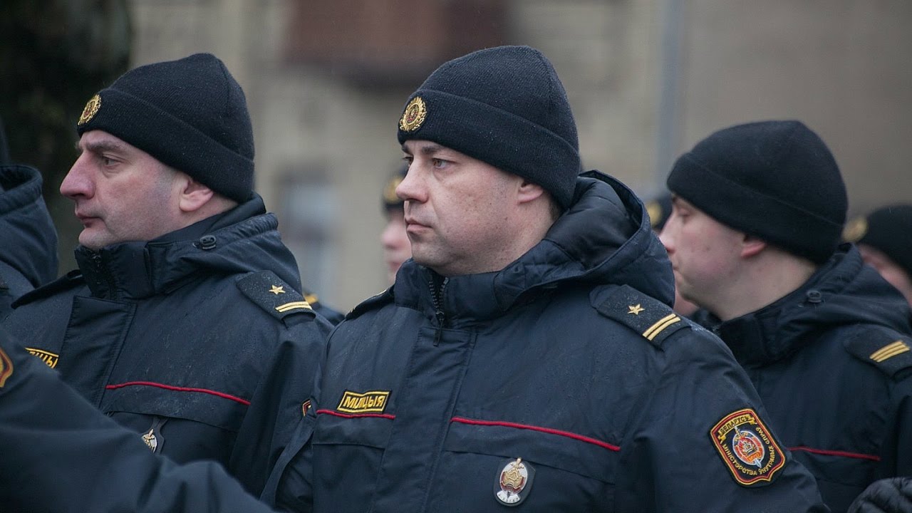 Падпалкоўніка міліцыі, які паскардзіўся на начальства, запужваюць | Скандал в милиции Кричева