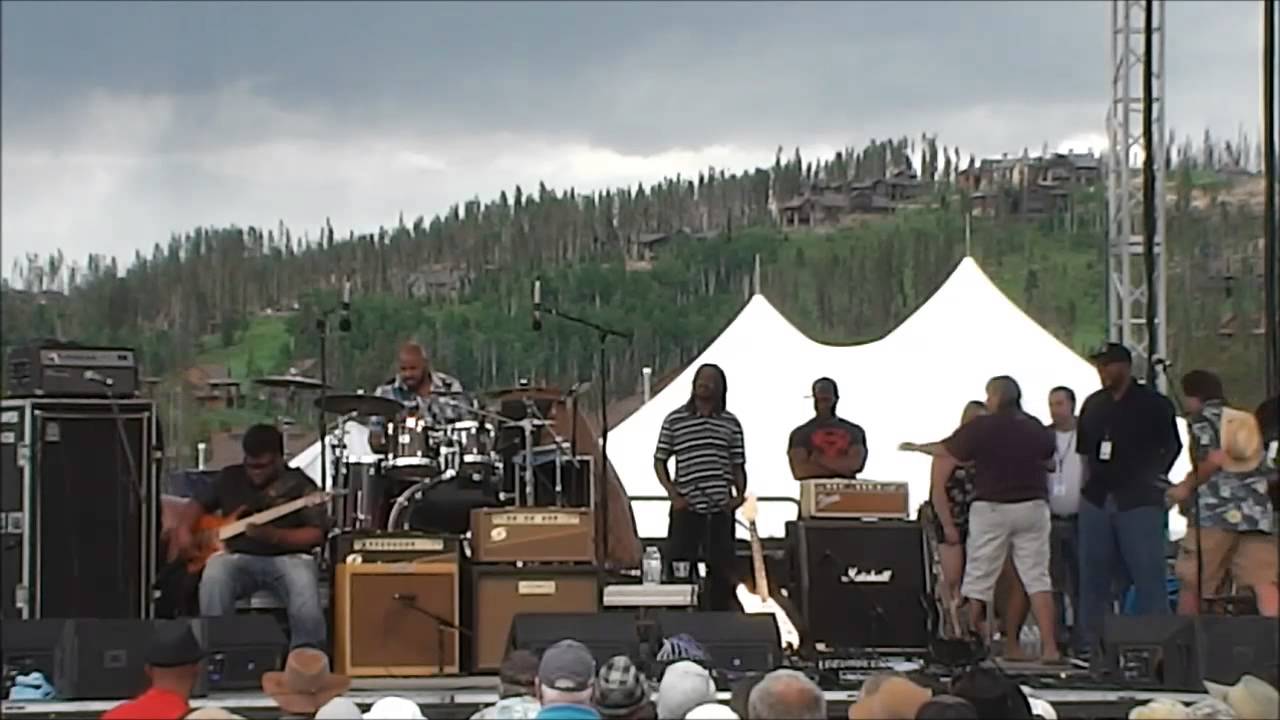 Blues From the Top 2015 - Eric Gales Ignites Winter Park!