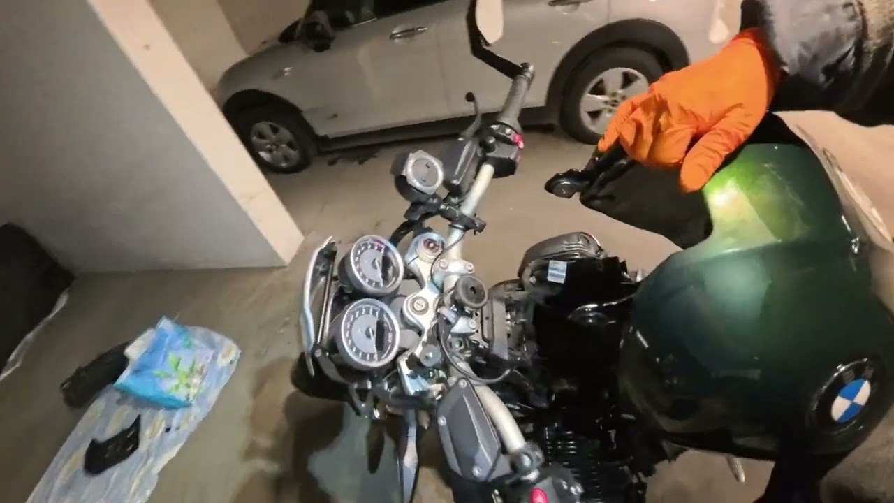 BMW R12 nineT 2024 battery replacement