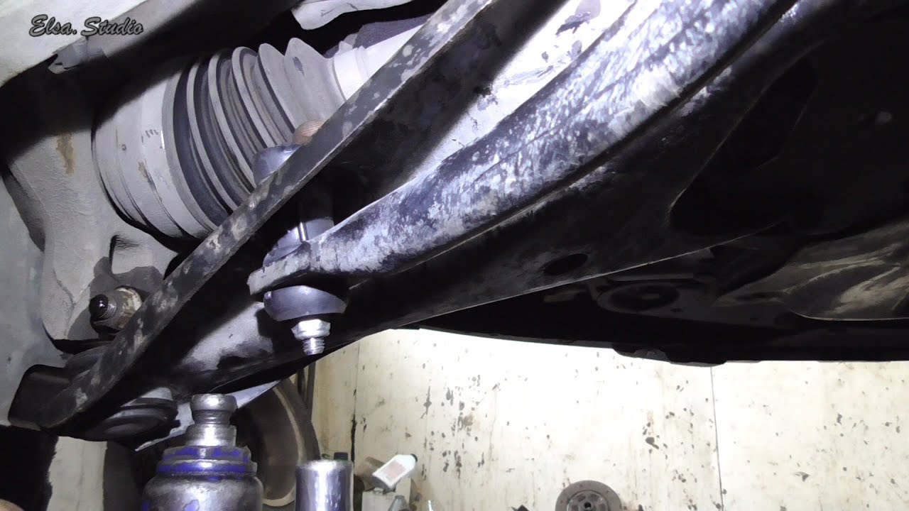 Замена стойки стабилизатора Renault Sandero stabilizer struts