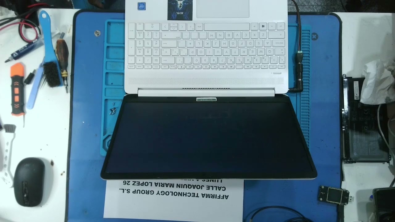 ✅ Hoe vervang ik de batterij van een HP 15s Laptop? Werkt niet ✅