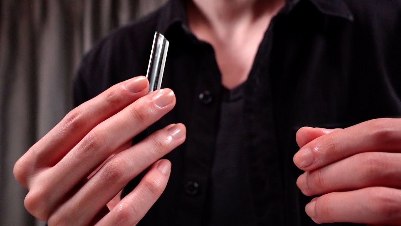 [ASMR] Шёпот во время ухода за лицом и коррекции бровей