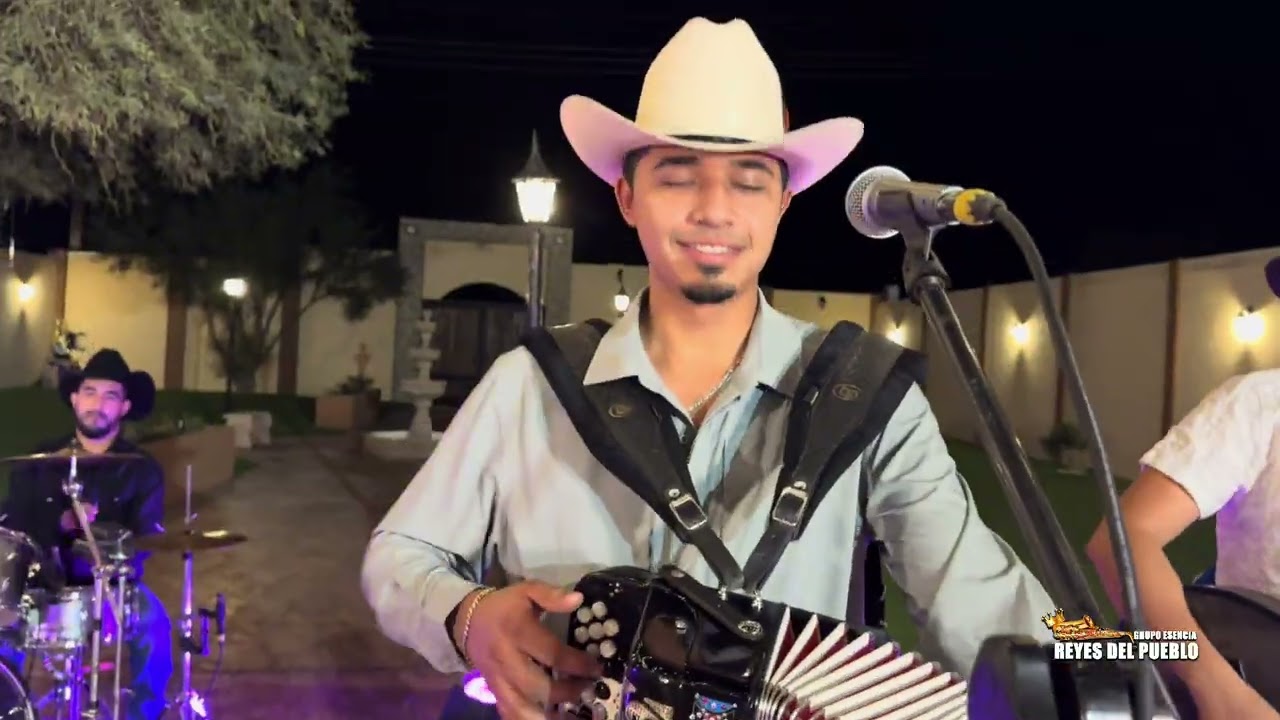 Meldey selena - Grupo Esencia Reyes del pueblo🎷￼