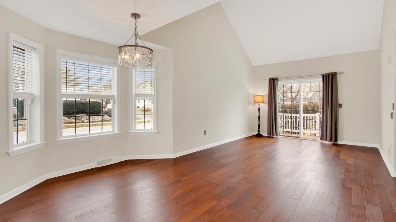 606 Brentwood Dr, Lititz, PA