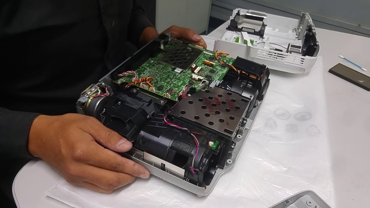 Mantenimiento Proyector Epson Power Lite 98 by JulioCastillo