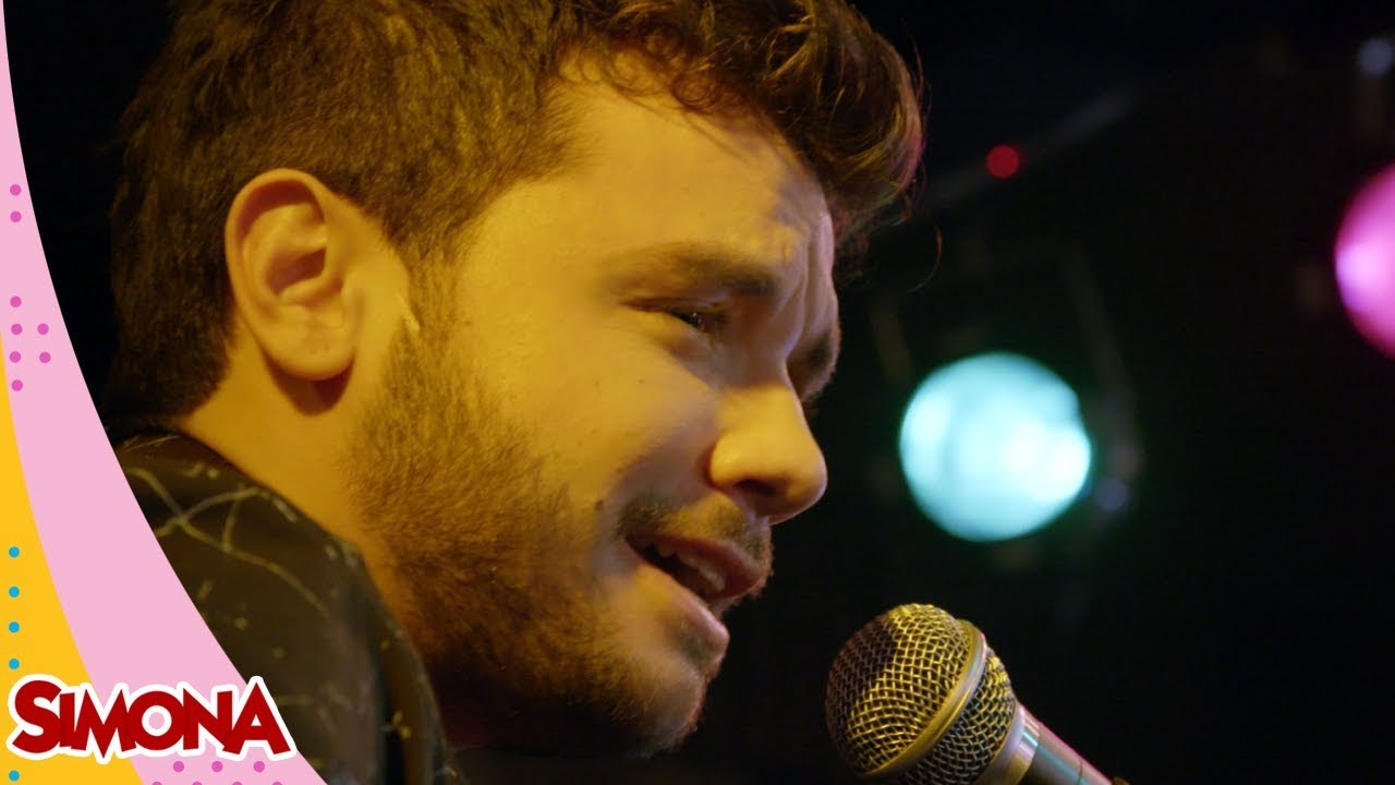 DANTE | SIN BRÚJULA (DANTE CANTA EN EN BAR- MOMENTO MUSICAL 27)
