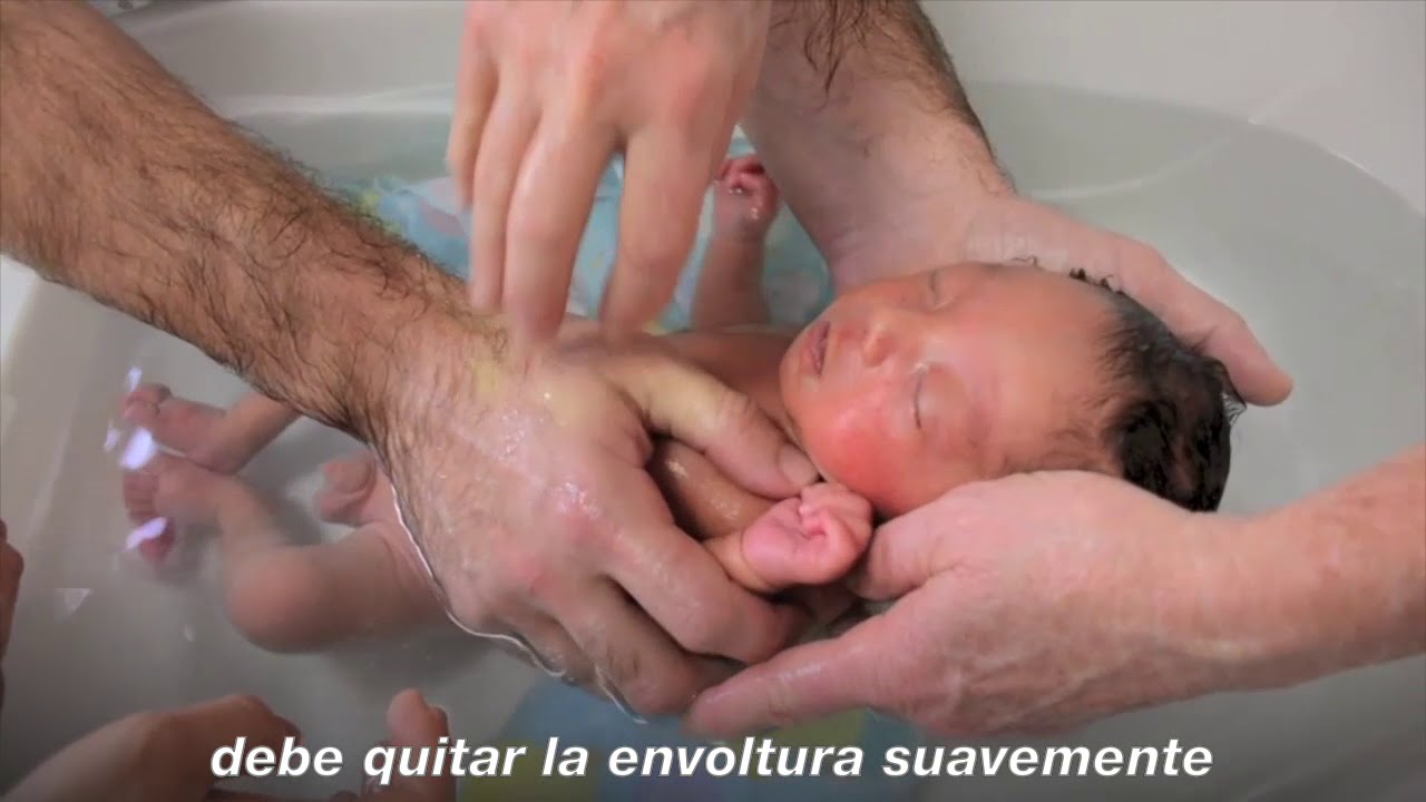 UCSF NICU-How To Do A Swaddled Bath (Spanish subtitles)
