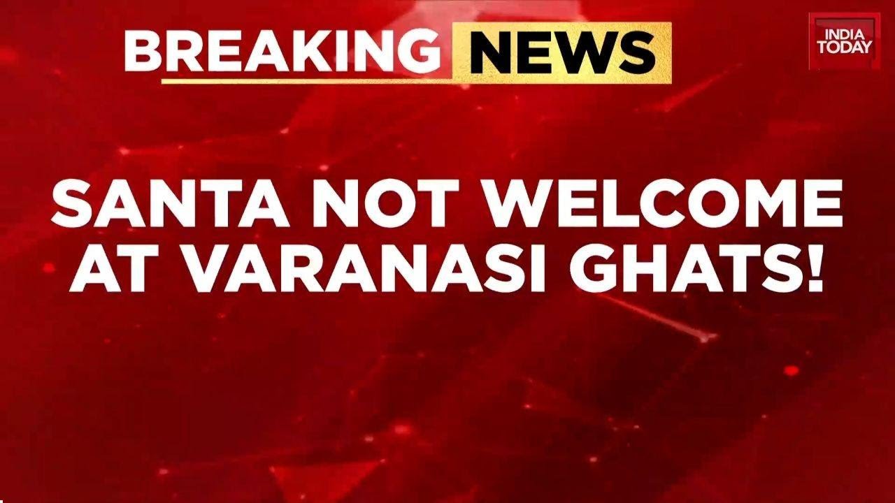 Varanasi: Japanese Tourists in Santa Attire Stopped at Ganga Ghat | India Today News