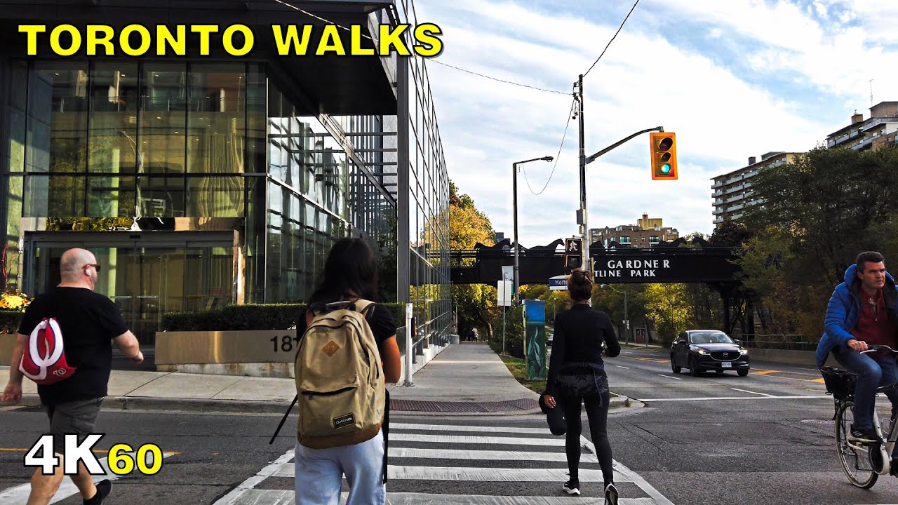 Toronto Fall Walk - Beltline Trail & Mount Pleasant Village on Oct 13, 2020